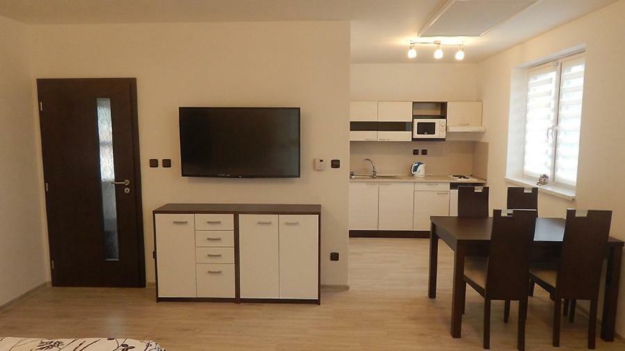 Apartmány Andrea Břeclav Exterior foto