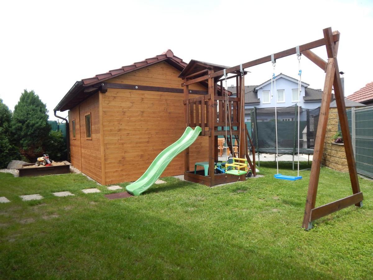 Apartmány Andrea Břeclav Exterior foto